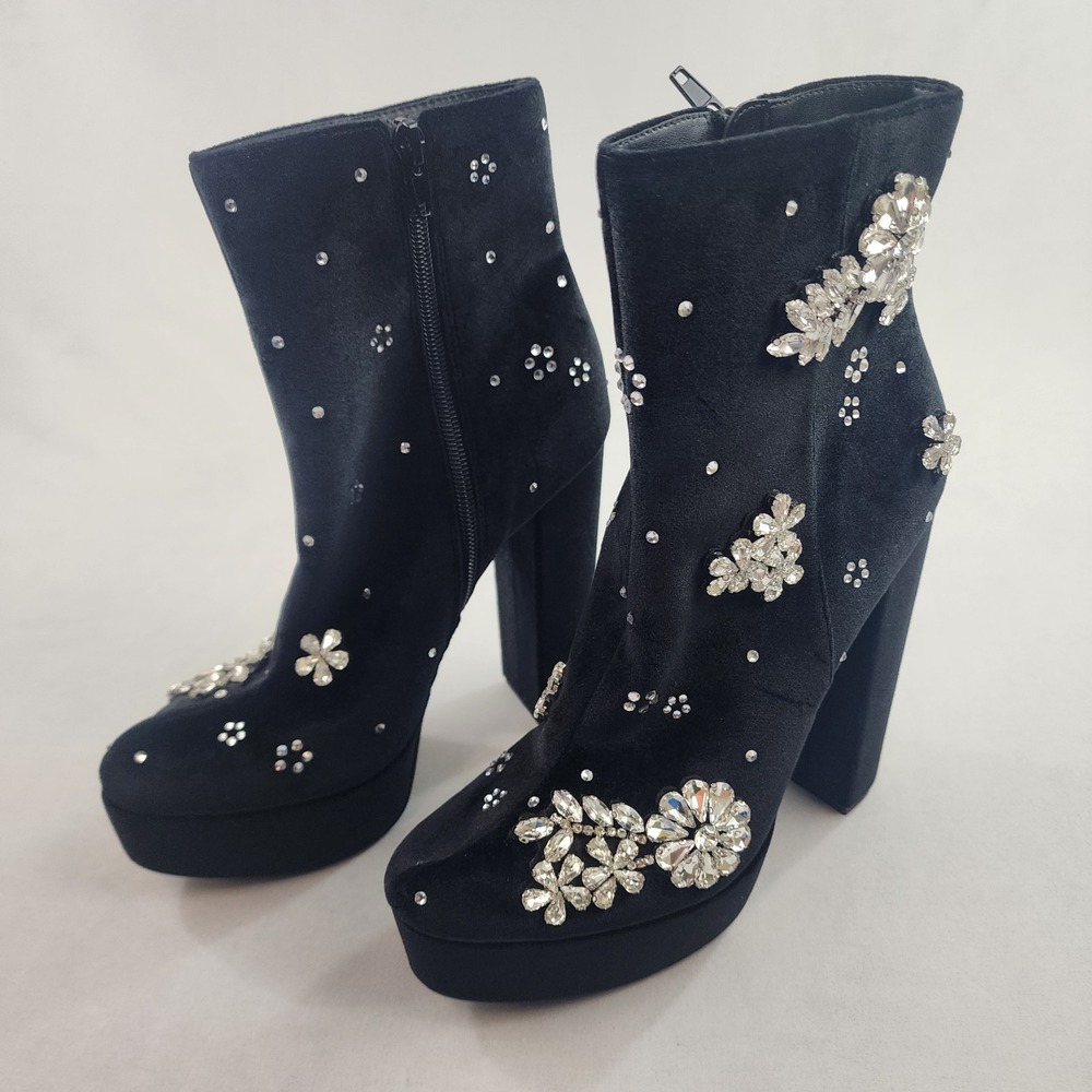 Express boots shoes womens black 6 M SY3015-2EX velvet zip stones $98 ladies